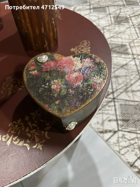 Кутийка във формата на сърце., снимка 1