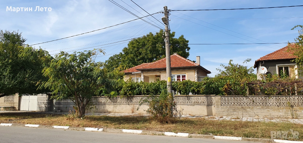 Къща с. Партизанин. Център, снимка 1