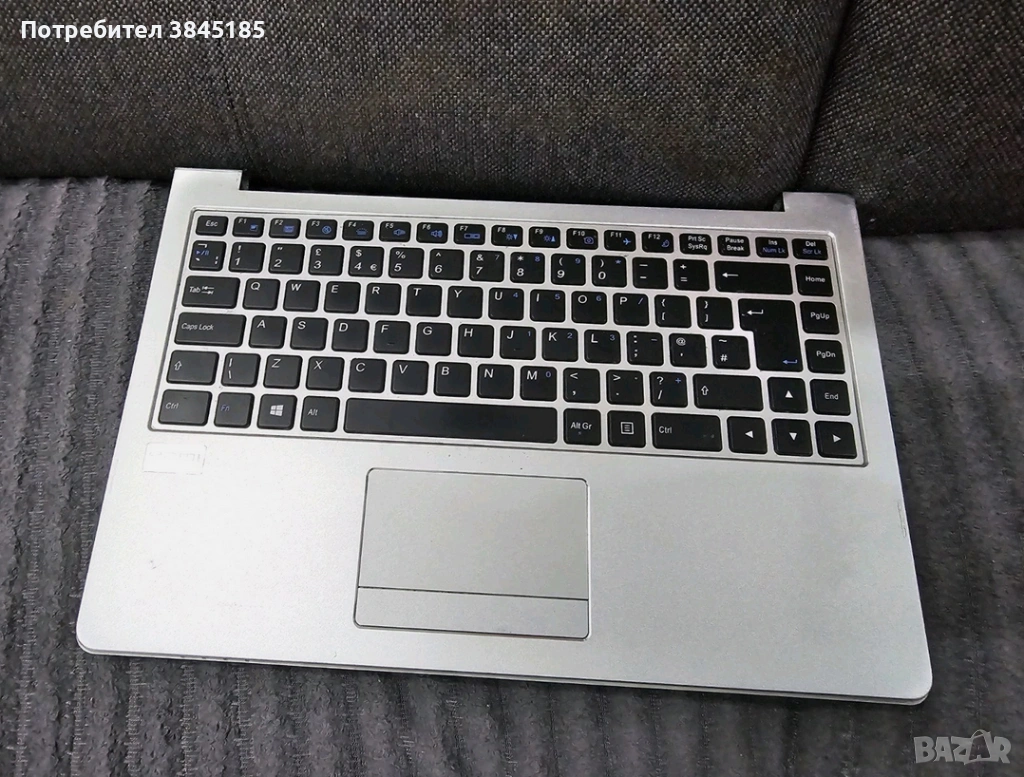 Палмрест с клавиатура за Clevo N130 , Clevo N130BU и др., снимка 1