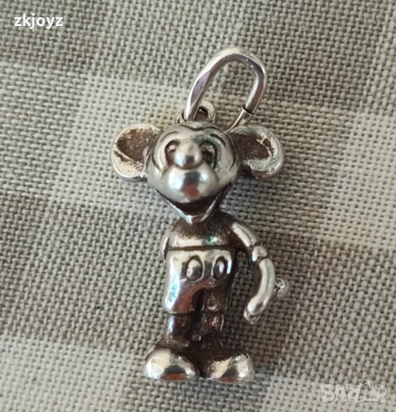 СРЕБЪРНА ВИСУЛКА  УОЛТ ДИСНИ  МИКИ МАУС  1.84 ГРАМА /ПРОБА 900, снимка 1