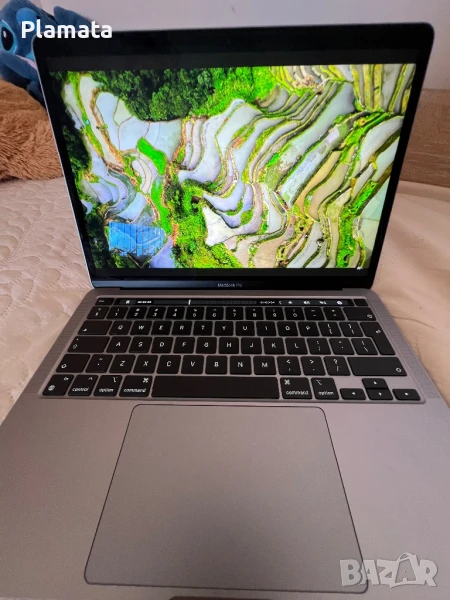 MacBook Pro 13-inch 2020 Touch Bar M1 8gb Ram 512 ssd + USB Hub, снимка 1