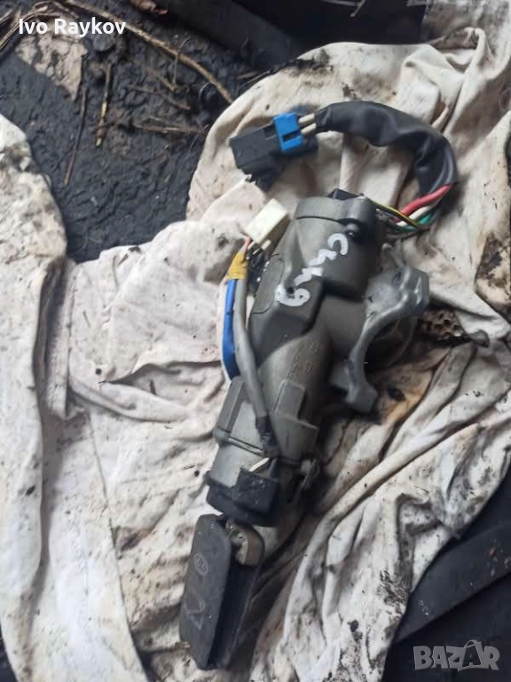 Патронник, ключ , четец за KIA Ceed , снимка 1