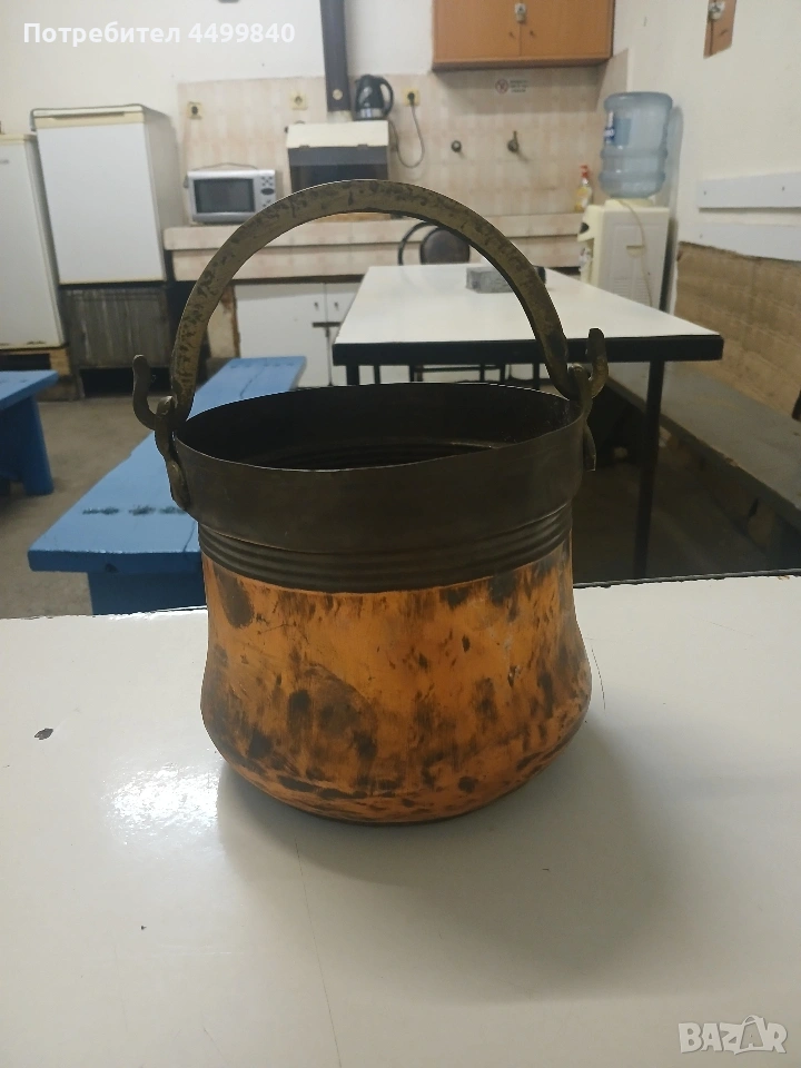 ПРОДАВАМ МНОГО ЗАПАЗЕНО СТАРО МЕНЧЕ 2Л ЗДРАВО , снимка 1