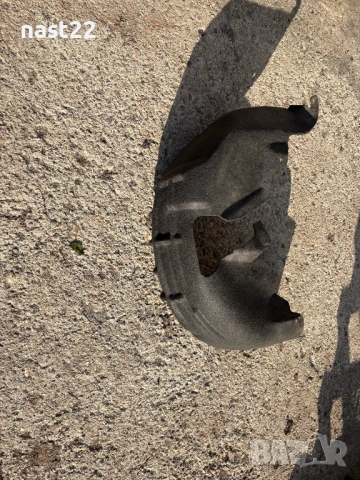 Заден десен подкалник Фолксваген Голф 5/VW Golf 5, снимка 2 - Части - 53143842