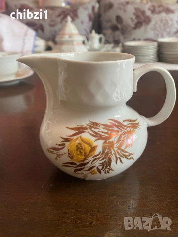 ⚜️Прекрасен немски порцеланов сервиз с много позлата и релеф от бивша ГДР!, снимка 5 - Сервизи - 53195980