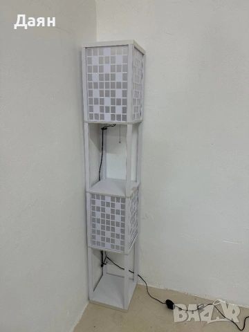 Подова лампа HOMCOM с мрежест дизайн и 2-степенни рафтове , снимка 5 - Настолни лампи - 53110510