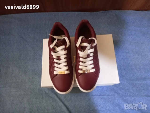 Дамски спортни обувки номер 39