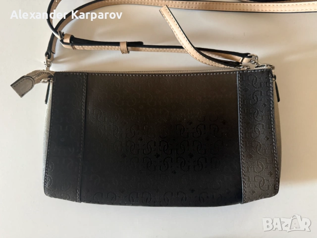 Guess дамска чанта - оригинал, с калъф, отлично състояние, снимка 3 - Чанти - 53638543
