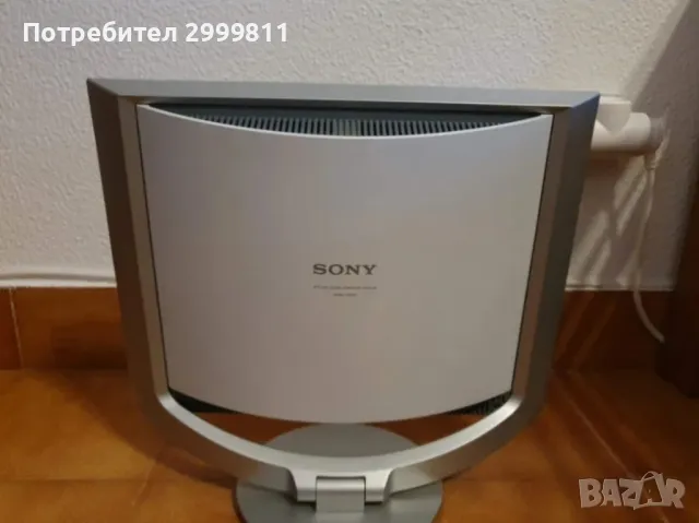 монитор sony sdm hs74, снимка 3 - Монитори - 49504399