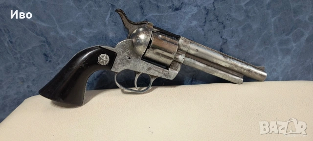 Стар метален револвер с капси Colt Peacemaker , снимка 7 - Колекции - 53507866