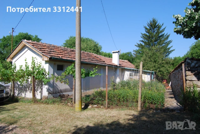 Къща с два парцела, на 50 км от София, снимка 3 - Къщи - 54125967