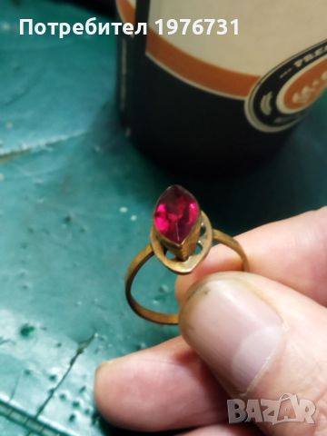 Стар пръстен с червен камък, снимка 3 - Антикварни и старинни предмети - 45197996