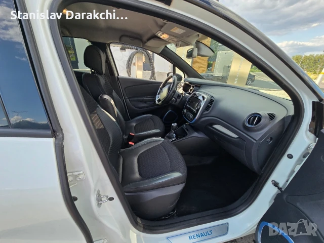 Renault Captur 1.2 TCE 2016 Wave Automat, снимка 11 - Автомобили и джипове - 50005103