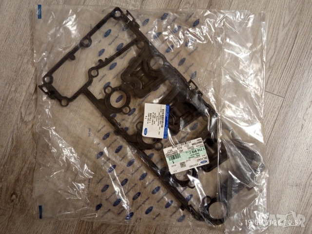 Гарнитура на капак клапани за FORD Galaxy Transit Connect C-Max Kuga 2.0TDCi и CITROEN PEUGEOT 2.0HD, снимка 2 - Части - 53570456