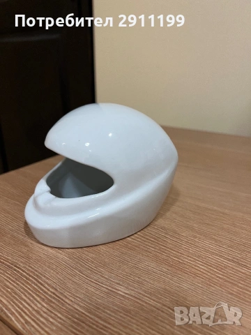Порцеланов пепелник – мото каска, снимка 5 - Декорация за дома - 54282431