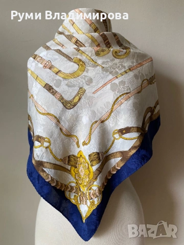 Бял шал със златисти елементи от 100 % коприна, снимка 6 - Шалове - 53423351