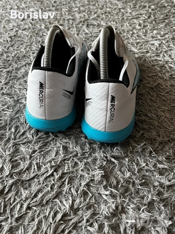 NIKE MERCURIAL VAPOR 15 CLUB TF BLAST - WHITE/BALTIC BLUE/PINK BLAST, снимка 5 - Футбол - 51299959