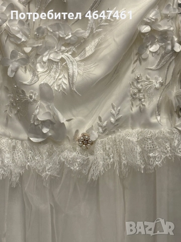 Бяла рокля с 3D цветя , снимка 3 - Рокли - 52365954