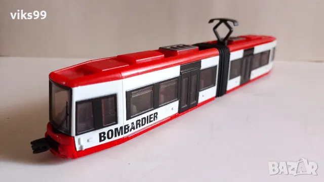 Метален трамвай Siku Bombardier 1:87, снимка 5 - Колекции - 47108118