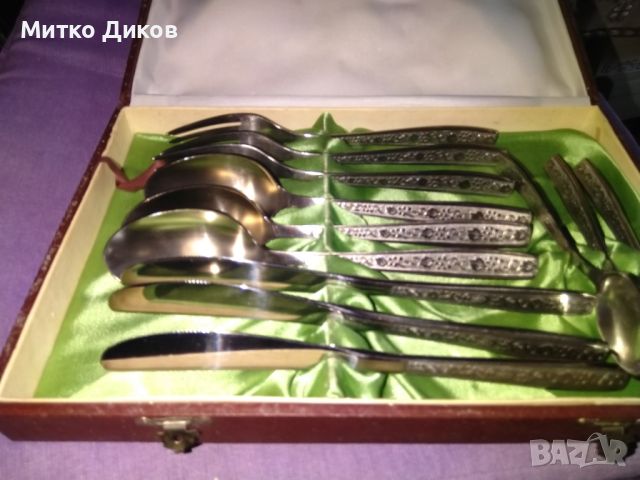 Комплект нов 12 прибора по 3 вилици ножове и малки и големи лъжици в дървена кутия, снимка 3 - Прибори за хранене, готвене и сервиране - 45389142