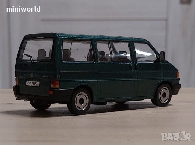 Volkswagen Transporter IV Multivan 1990 - мащаб 1:43 на DeAgostini моделът е нов в PVC дисплей-кейс, снимка 4 - Колекции - 44525137