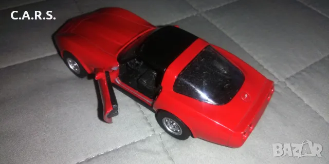 WELLY 1982 CHEVROLET Corvette Coupe Мащаб 1:34-39, снимка 2 - Колекции - 49338007