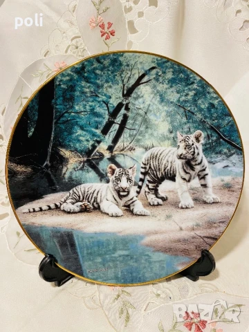 порцеланова чиния за стена 