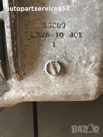 Картер за масло 2.3 бензин за Mazda MPV (2003) L325104C1, снимка 2 - Части - 53612053