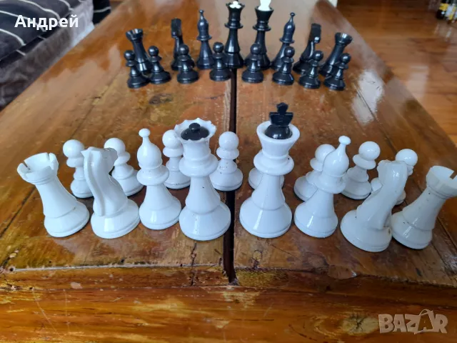 Стари фигури за шах, снимка 5 - Други ценни предмети - 50423494