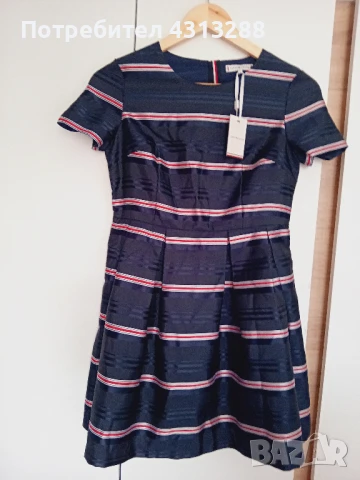 Tommy Hilfinger рокля 13-14г, снимка 2 - Детски рокли и поли - 50523191