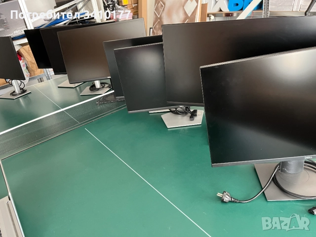 Продавам Монитори DELL, снимка 4 - Монитори - 51578871