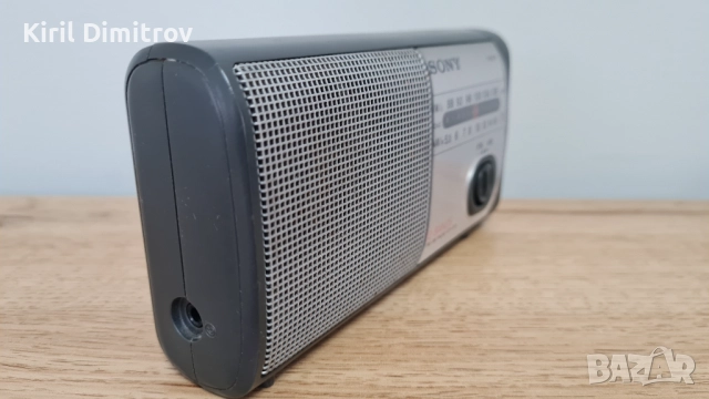 FM/AM радио Sony icf-303, снимка 4 - Радиокасетофони, транзистори - 52867369