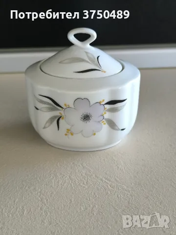 Баварски порцеланов сервиз за кафе, снимка 3 - Сервизи - 50149789