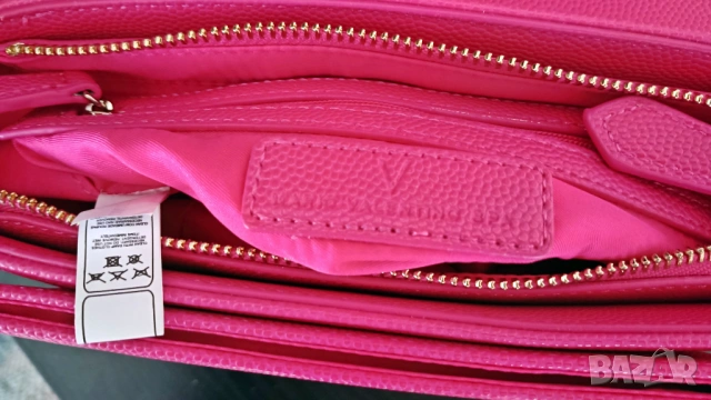 Valentino нова, снимка 5 - Чанти - 53415626