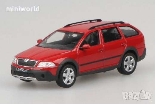 Skoda Octavia Combi Scout - мащаб 1:43 на Abrex моделът е нов в PVC дисплей-кейс, снимка 8 - Колекции - 46322006