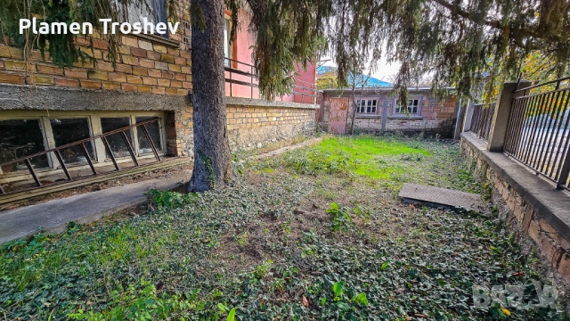 Продава къща с двор в с.Енина, Казанлък, снимка 2 - Къщи - 52567627