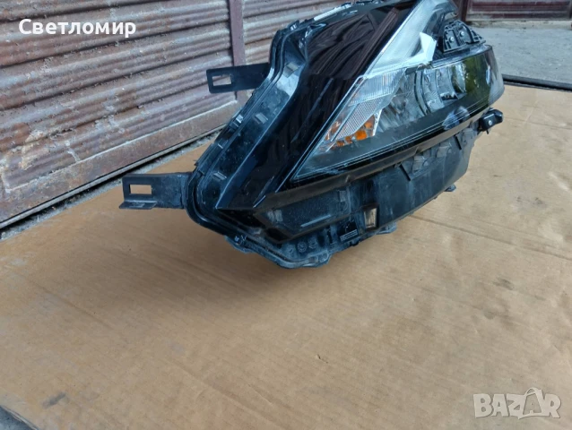 Фар десен и ляв за Nissan Qashqai J12, снимка 15 - Части - 49597874