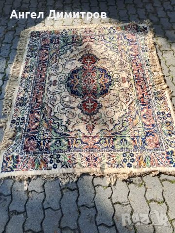 Страхотен персийски килим соц производство Сливен 