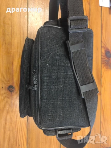 Sony чанта за фотоапарат или видеокамера , снимка 2 - Чанти, стативи, аксесоари - 51372712