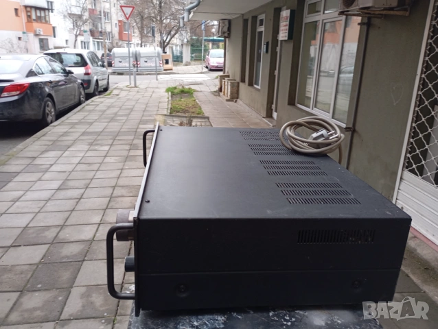 Усилвател strato, снимка 4 - Ресийвъри, усилватели, смесителни пултове - 53231289