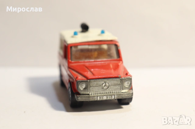 SIKU 1/55 MERCEDES BENZ ПОЖАРНА КОЛИЧКА КАМИОН МОДЕЛ, снимка 3 - Колекции - 53129382