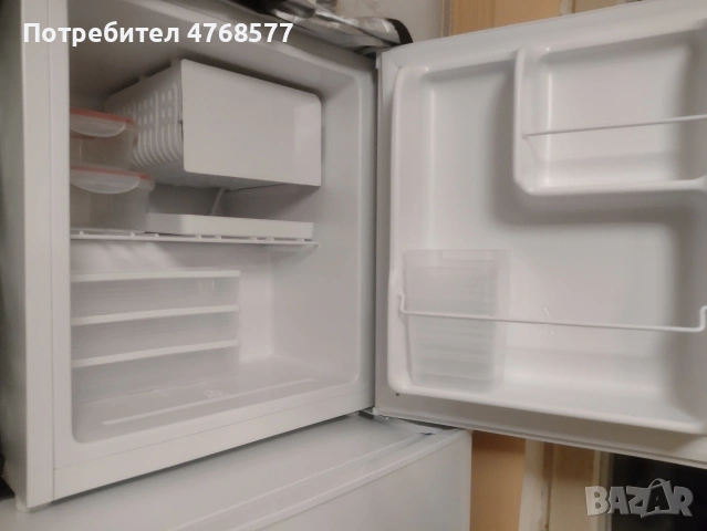 Нов Хладилник - Мини Бар с камера, в гаранция още година и половина., снимка 4 - Хладилници - 53871497