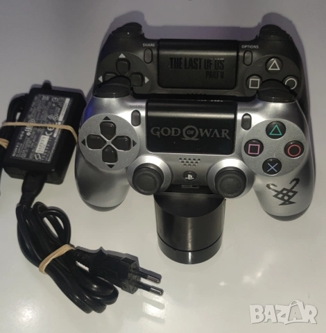 PS4-Зарядна станция-Оригинална, снимка 5 - Аксесоари - 53455987