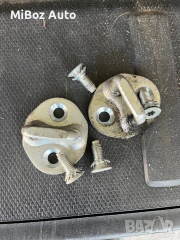 Насрещник врата багажник Мицубиши Аутлендър 2 Mitsubishi Outlander (2006-2012)