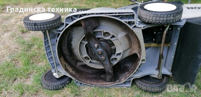 Самоходна косачка ХОНДА , снимка 10 - Градинска техника - 53406295
