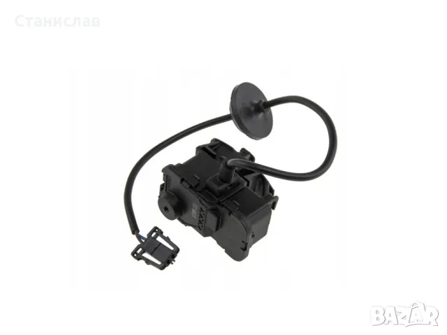 Skoda Rapid Spaceback NH1 Моторче за заключване на резервоар , снимка 2 - Части - 50384885