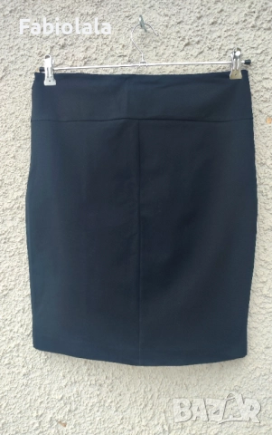 Sarah Pacini black stretch skirt , снимка 2 - Поли - 52099472