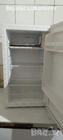 Малък хладилник с камера , снимка 4 - Хладилници - 52030898