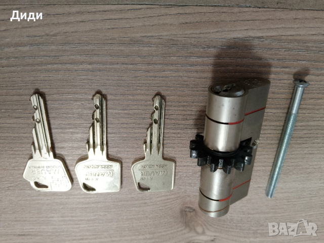 Секретен патрон.Дължина 70мм.С 13 зъба.