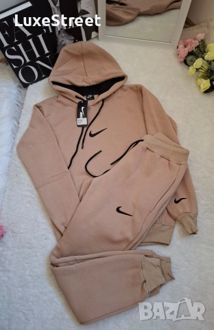 Дамски Ватирани Комплекти 🤍 Nike 